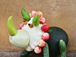 Поделки из овощей: мастер класс для детского сада (38 фото)